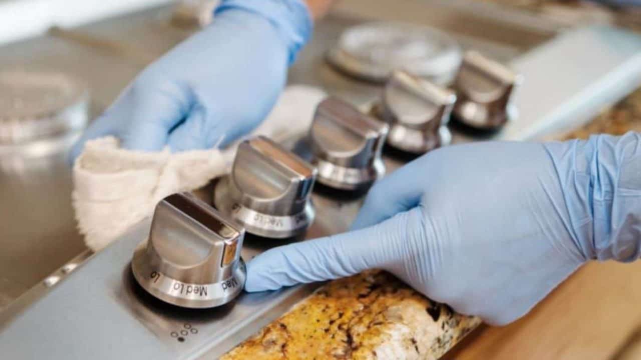 Deep cleaning service